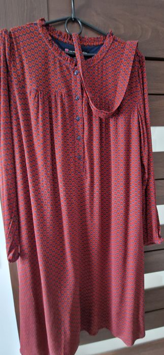 Sukienka ciążowa na guziczkach