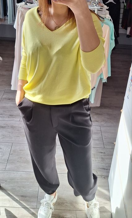 Sweterek Minouu nowy model