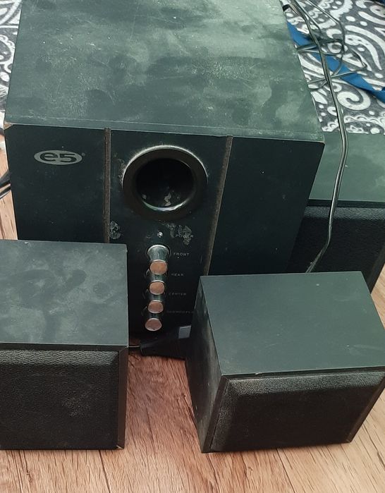 Zestaw głośników z  subwooferem