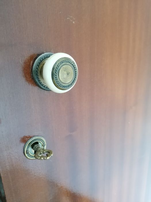 Duas Portas armário