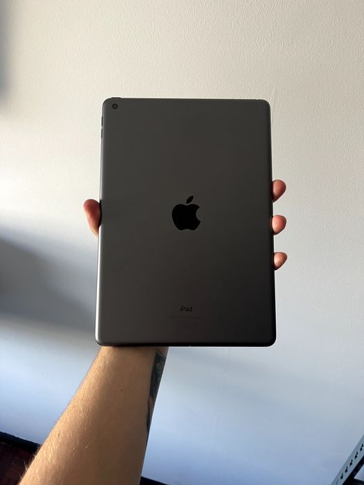 iPad 9.ª Geração 64GB + Apple Pencil + Capa + Película de Vidro | Como Novo