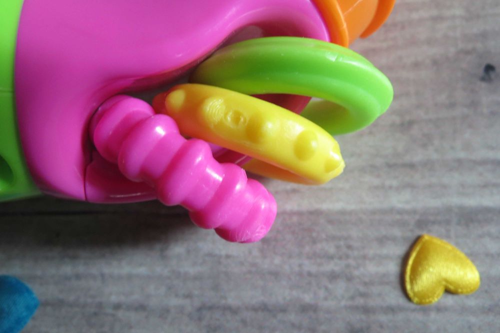 Игрушка  детская Веселый Червячок Hola Toys