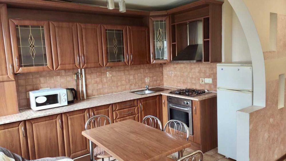 Здам 3 кімн. квартиру подобово Ужгород