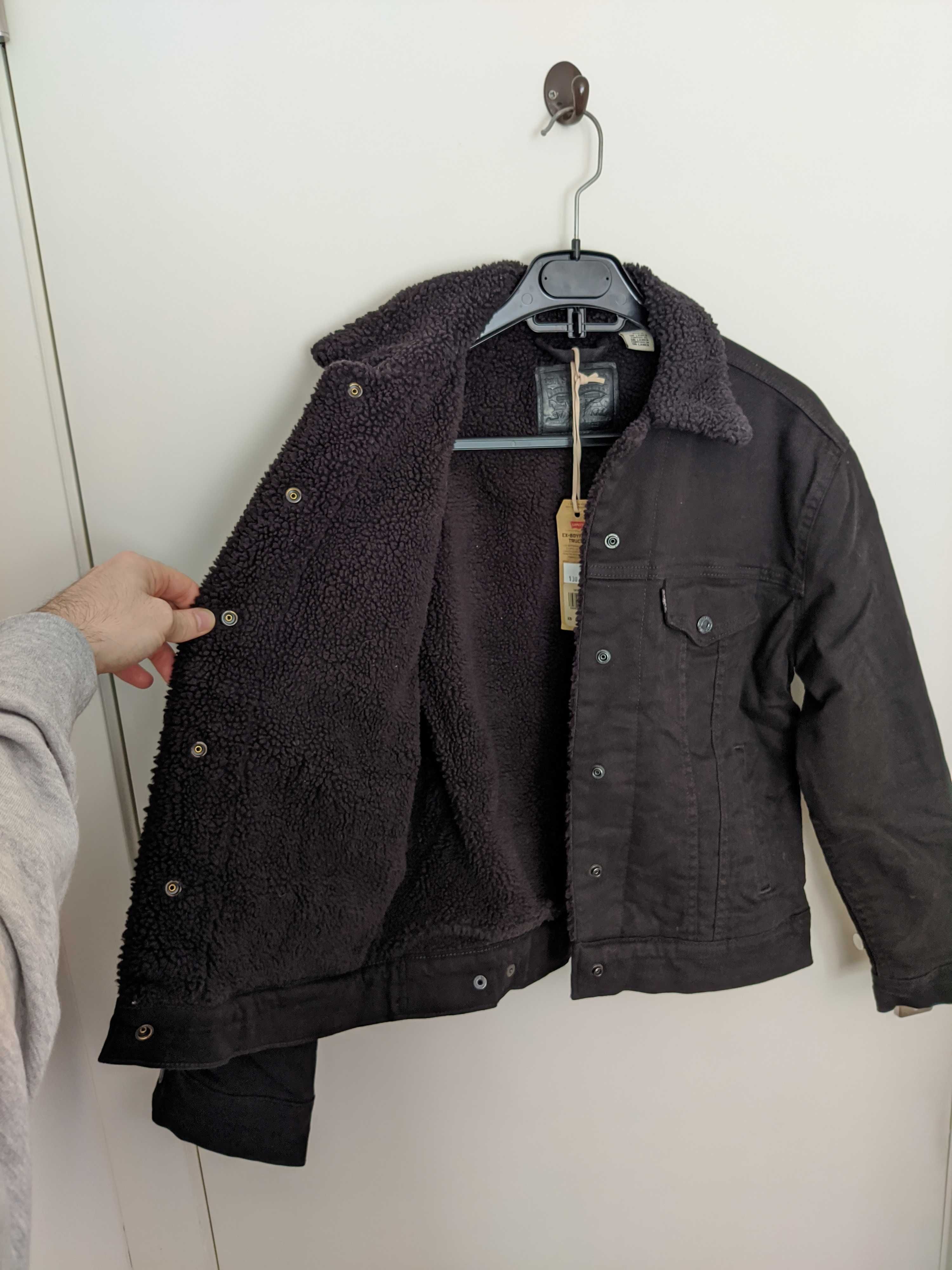 Casaco levis hotsell com pelo
