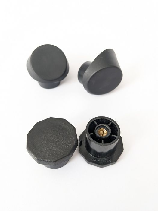 Тримач кришки багажника ліхтаря упор Tesla 3 Y