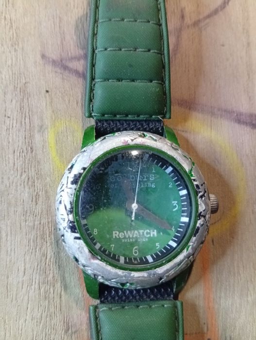 Relógio rewatch suíço