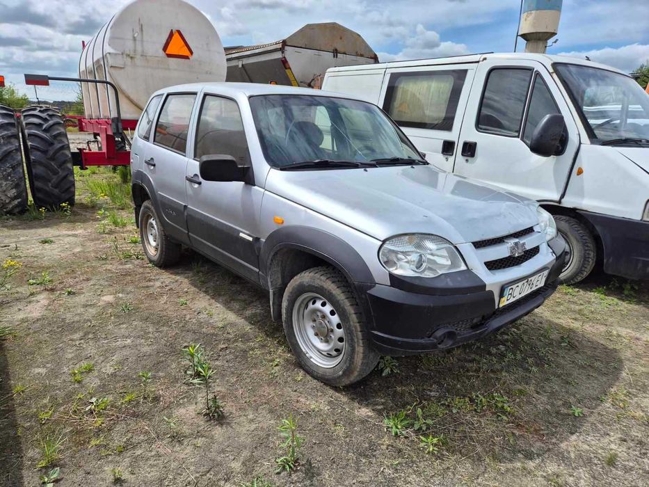 Автомобіль CHEVROLET NIVA -21230