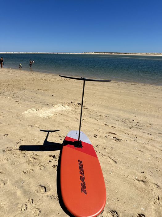 Naish foilboard/ directional + 95 cm carbon must + 1000 carbon wing!