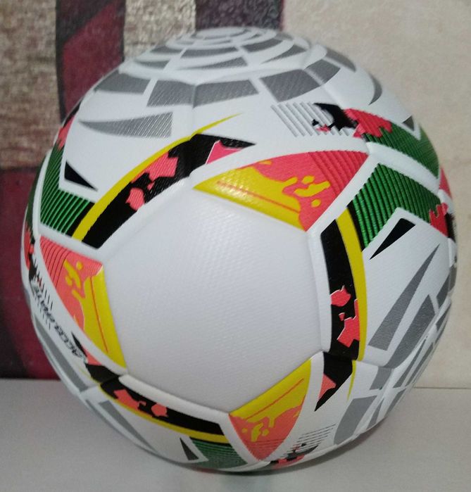 Футбольний м'яч La Liga 1 Accelerate безшовний 5 розмiр