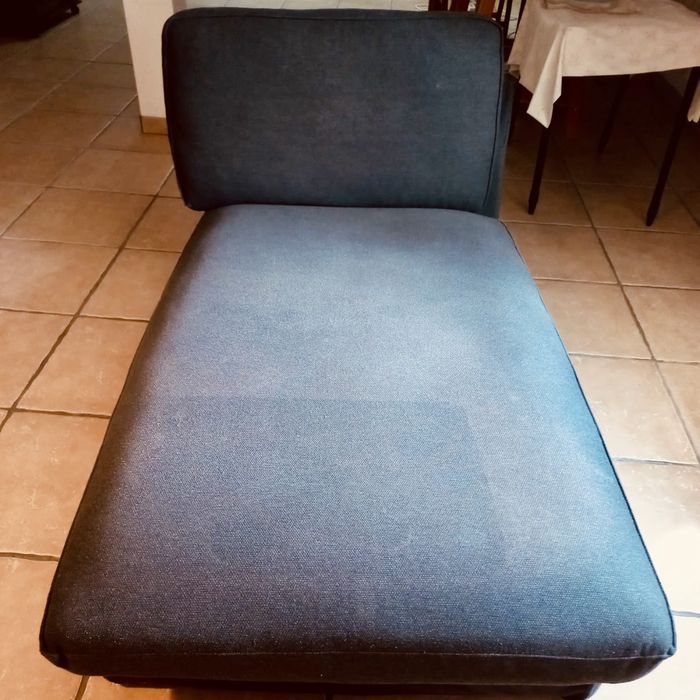 Chaise longue Kivic cinzento