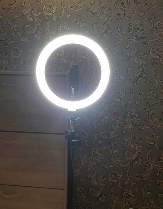 Кільцева LED лампа зі штативом 2 метра! Повний комплект! Без світла ...