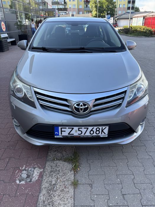 Toyota Avensis 2012r