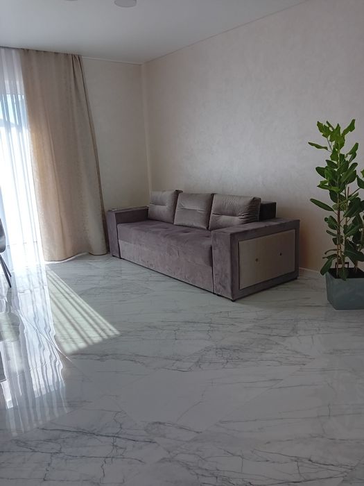 Сучасна квартира подобово