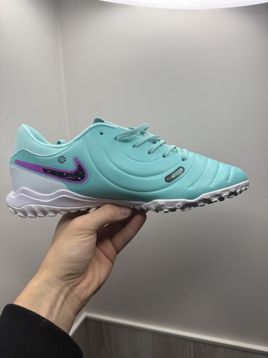 Футзалки та Сороконіжки Nike tiempo, Lunar