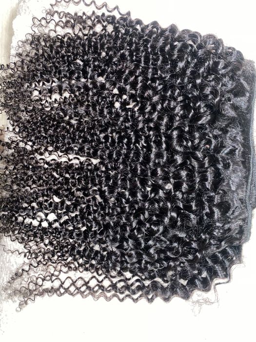 Clic de Cabelo cacheado humano