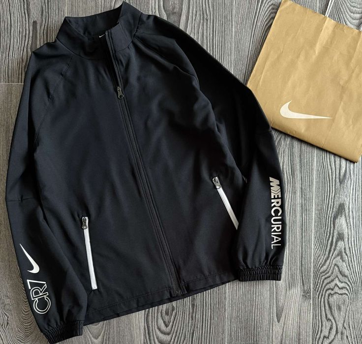 Спортивная кофта Nike MERCURIAL CR7. Возраст 10 лет.
