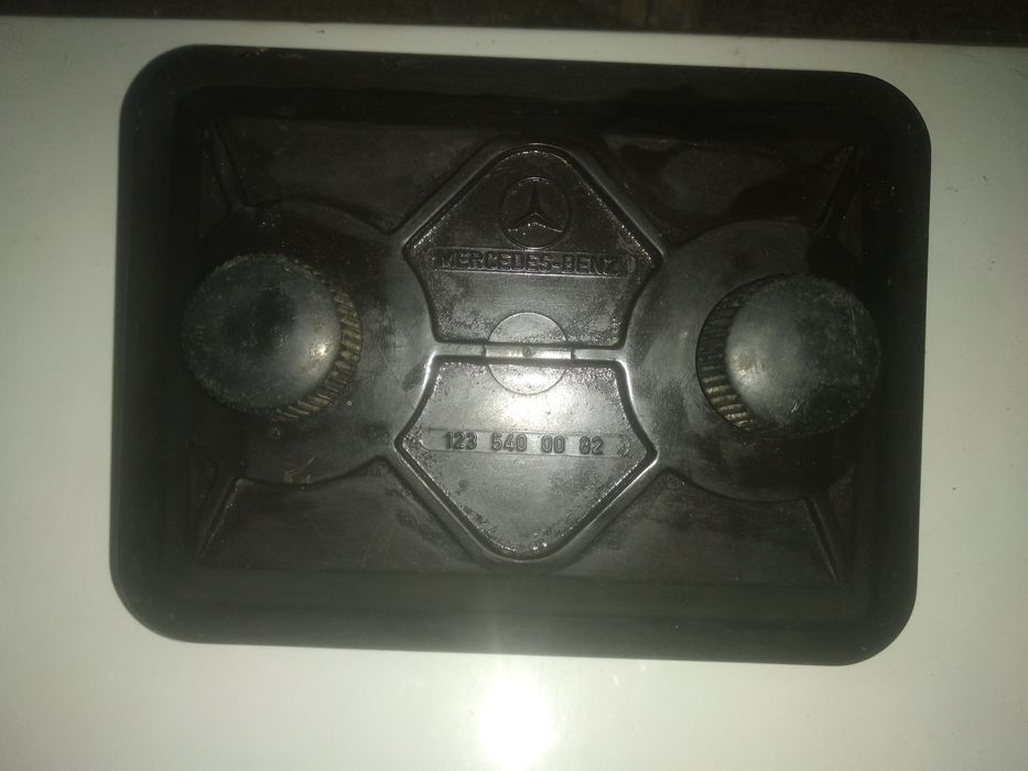 Блок предохранителей Мерседес W123