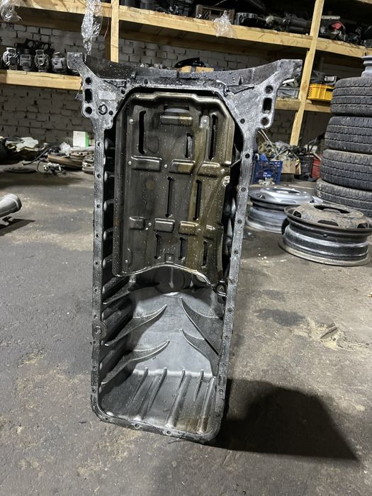 Mercedes sprinter 2.7 піддон