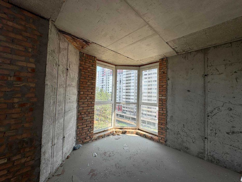 Затишна 2К в зданому ЖК. 7км від Києва. Навколо ліс