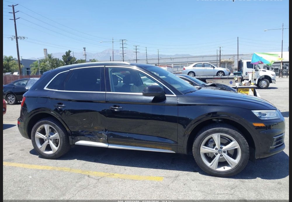 Audi Q5 2020 VIN WA1ANAFY0L2042891 фото оголошення 7 з 8