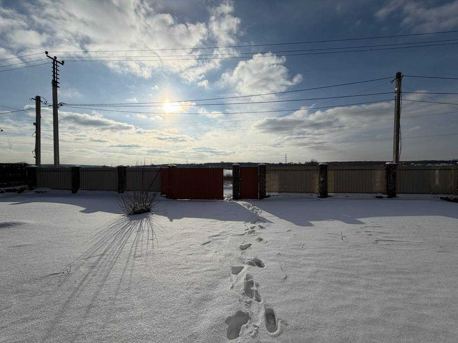 Большое помещение 900 м² с участком 15 соток в Гостомеле