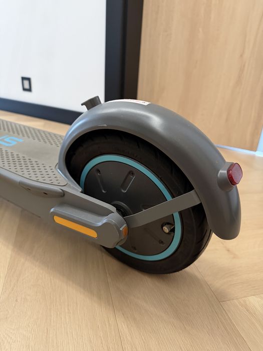 Hulajnoga elektryczna MOTUS Scooty 10