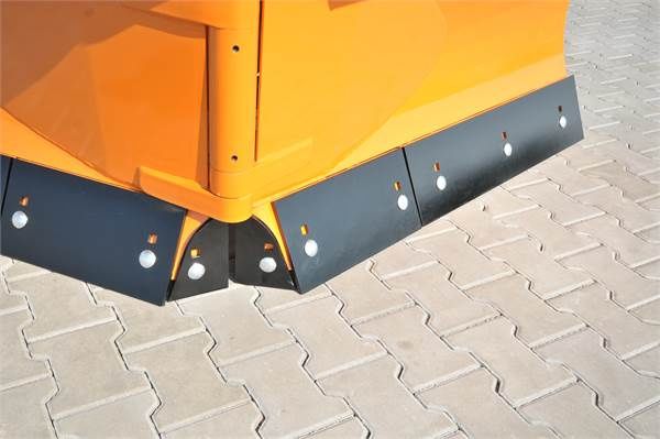 Pług do odśnieżania PUV-2600 M