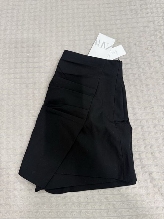 Шорти-спідниця ZARA нові