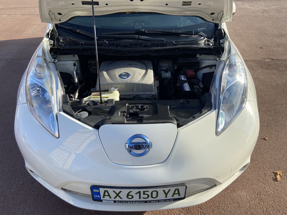 Продам Nissan Leaf 2014