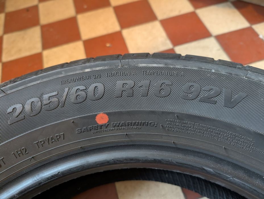 Kumho ecsta PS71 205/60R16 92V #928S