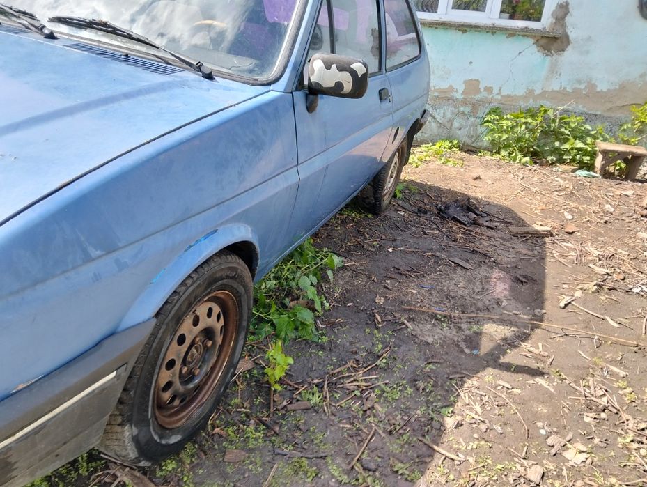 Продається  економне авто