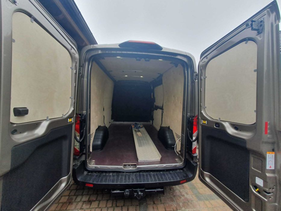 Zabudowa busa, paki Ford Transit L3H2 podłoga, boki, nadkola