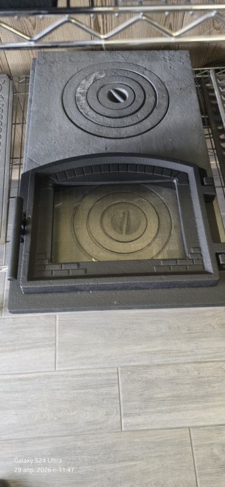 Дверцята чавунні для печі, духовки, груби, зі склом.Дверь чугунная со стеклом.