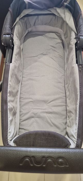 Carrinho NUNA Trio Completo + Isofix (Excelente Estado)