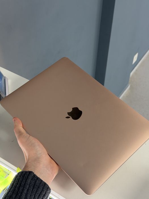 Icloud MacBook Air 13” 2020 i3 A2179/A1932
