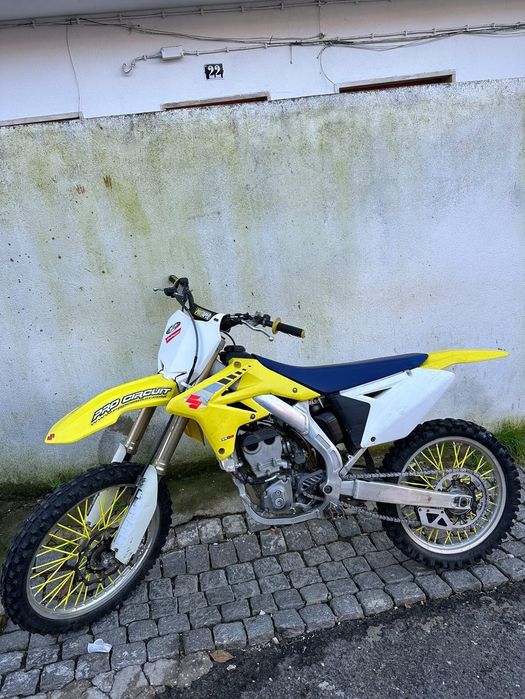 Vende-se motocross susuki rmz 250