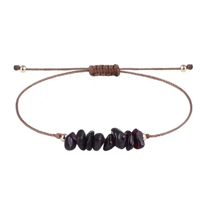 Bransoketka granat na sznurku