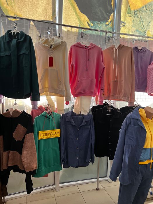 Продається приміщення в ТЦ «Пасаж»