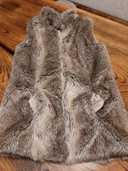 Bezrekawnik futerko Bershka XS