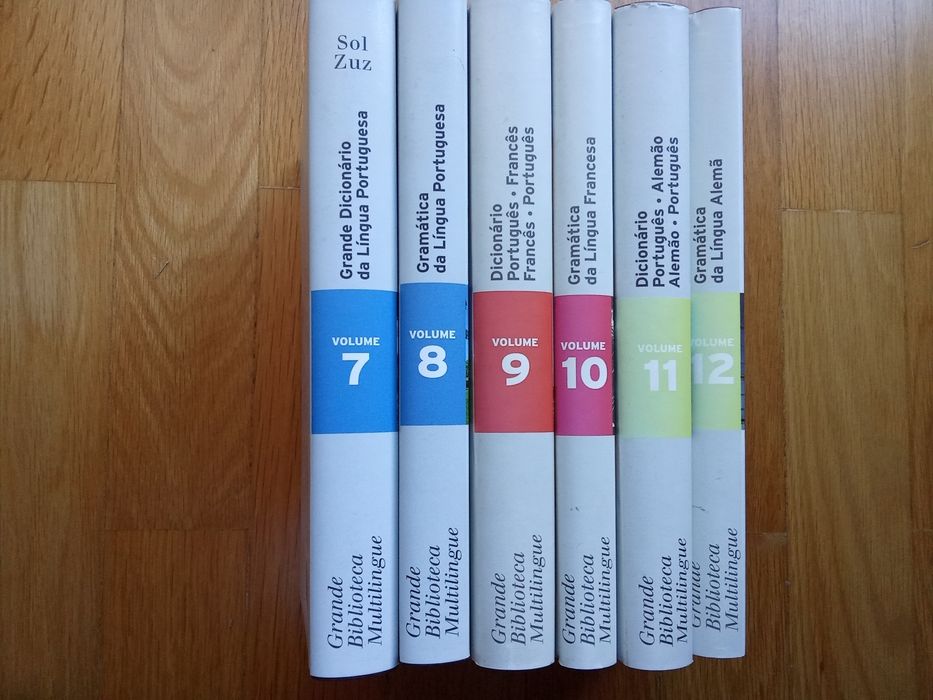 Grande biblioteca multilingue
Em bom est