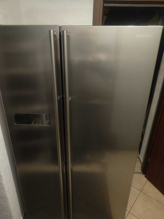 Lodówka Samsung dwudrzwiowa- rezerwacja