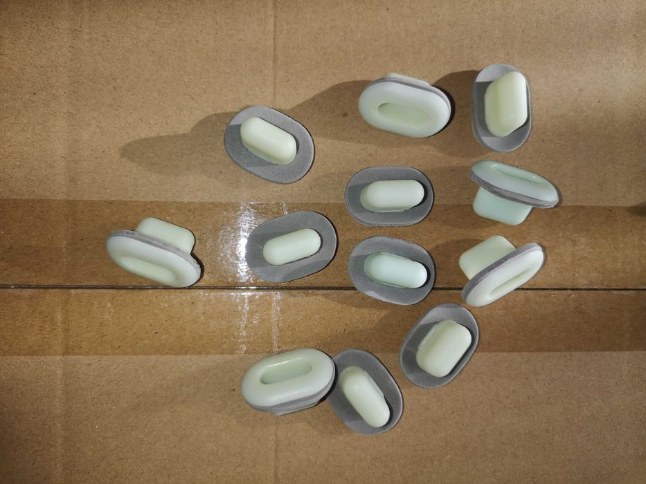 Rover 75 MG ZT spinko-kołki podszybia z tulejką NOWE