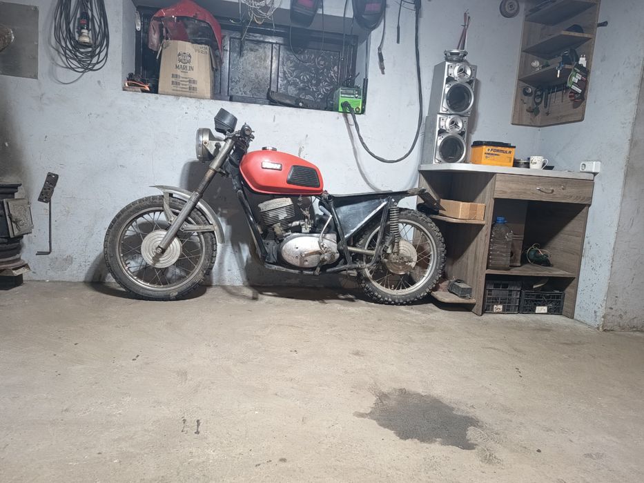 Продам іжа з документами