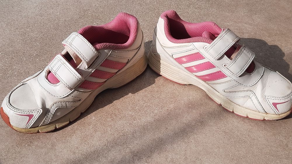 Buty dziecięce adidas 30