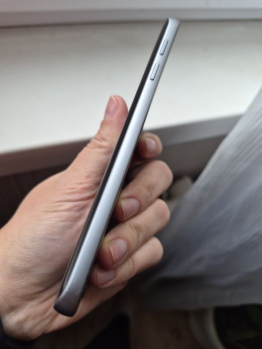Смартфон Samsung Galaxy S7