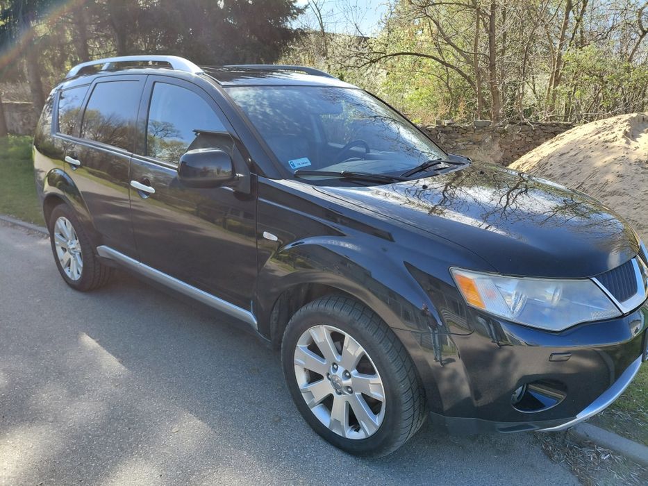 Mitsubishi Outlander 2007r 4x4 10 lat 1wł 7 osób Navi hak