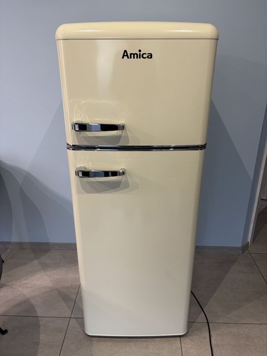 Lodówka Amica KGC15635B retro 144cm