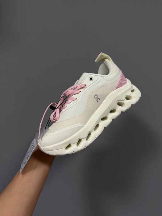 Кросівки ON Cloudtilt Cream/Pink premium | Кроссовки жіночі