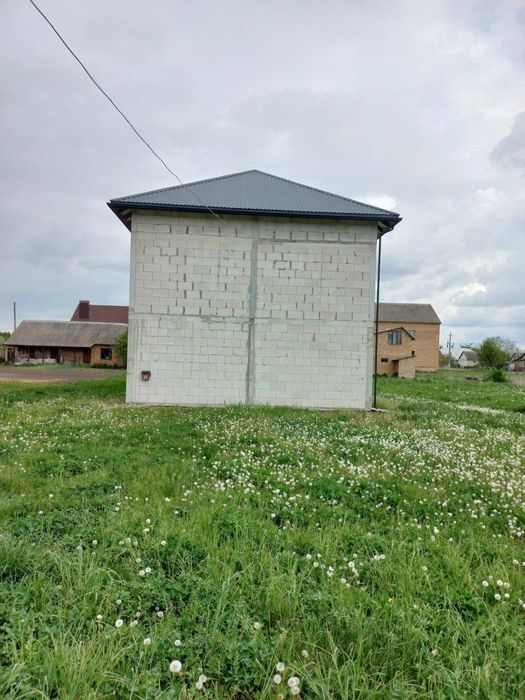 Будинок  продаж.