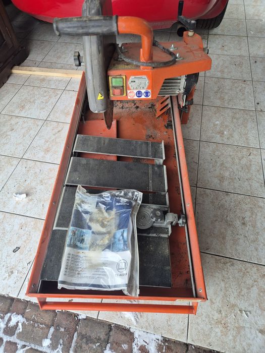 Piła do cięcia kostki lub przycinanie Husqvarna TS400F